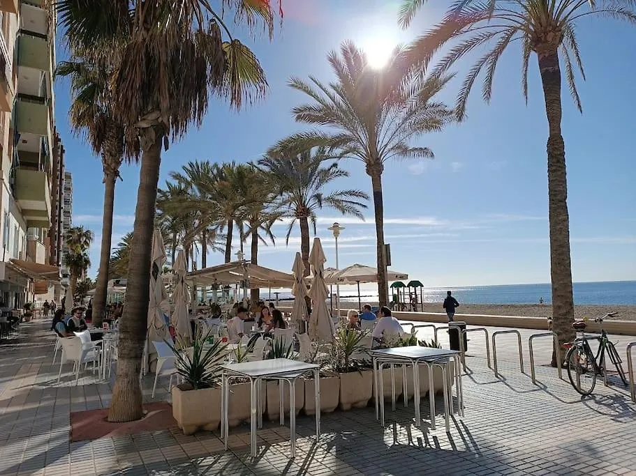 Estupendo Piso Renovado A 30 Metros De La Playa Lejlighed Almería